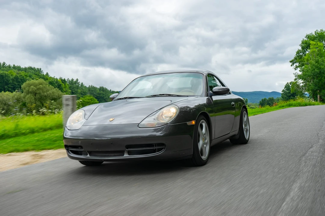 2000 Porsche 996 Carrera - Image 30 of 31