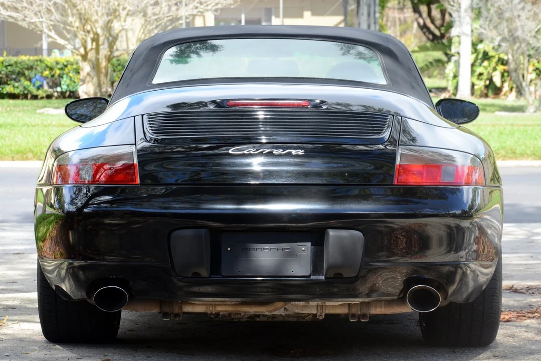 2000 Porsche 996 Carrera - Image 10 of 31