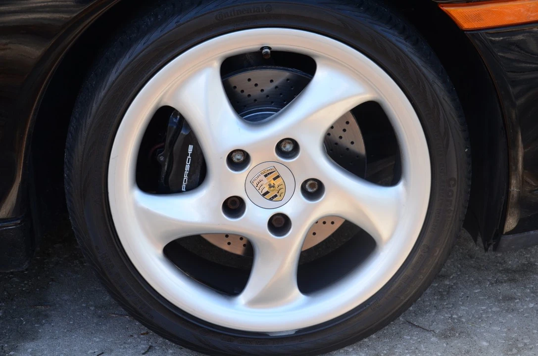 2000 Porsche 996 Carrera - Image 27 of 31