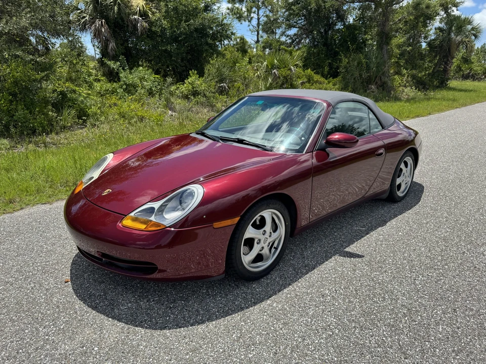 2000 Porsche 996 Carrera - Image 2 of 31