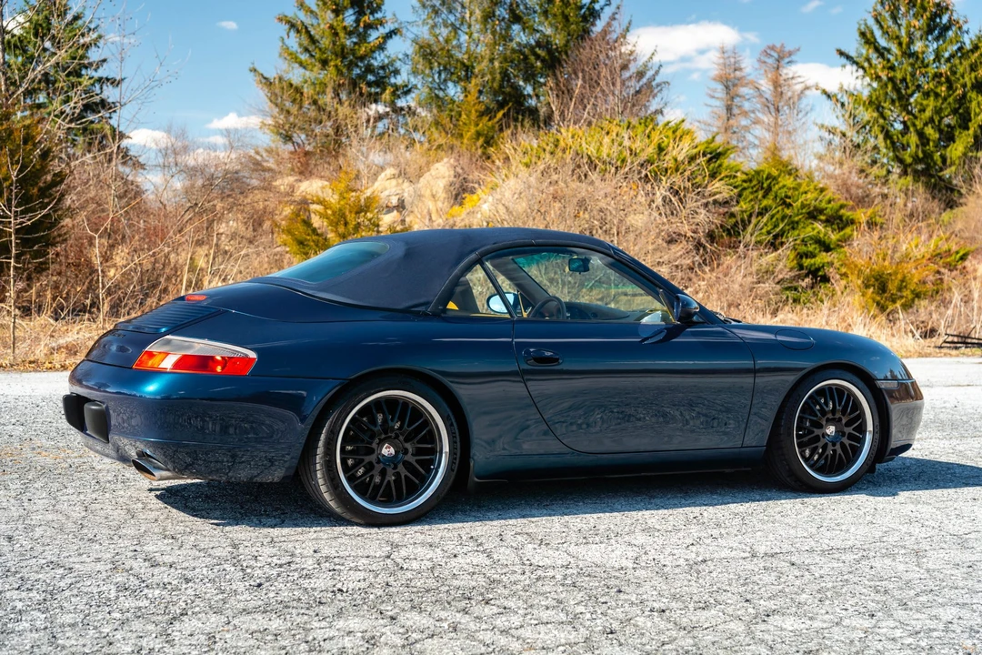 2000 Porsche 996 Carrera - Image 26 of 31