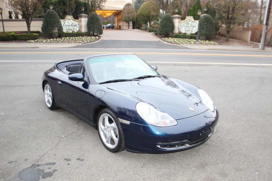 2000 Porsche 996 Carrera - Image 2 of 31