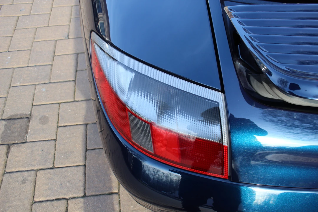 2000 Porsche 996 Carrera - Image 30 of 31
