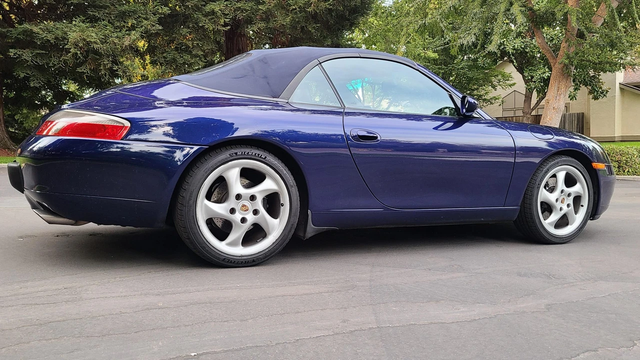 2000 Porsche 996 Carrera - Image 11 of 31