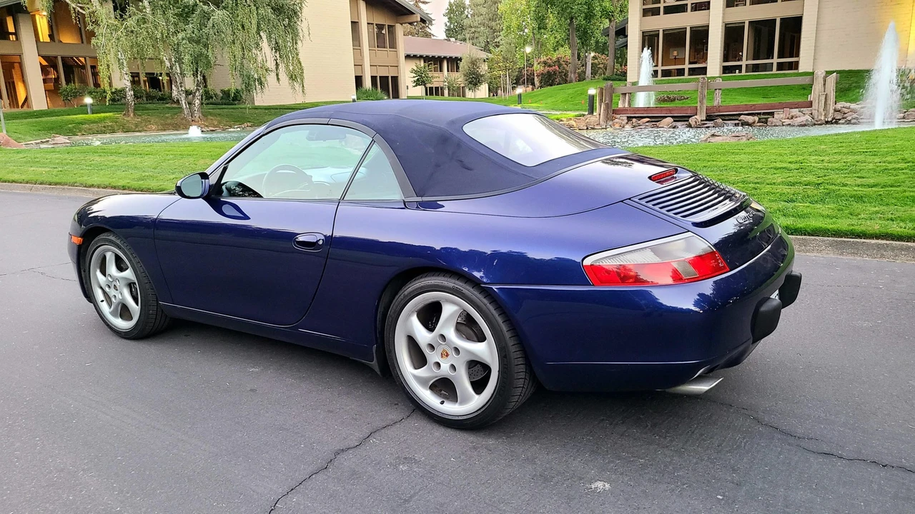 2000 Porsche 996 Carrera - Image 28 of 31