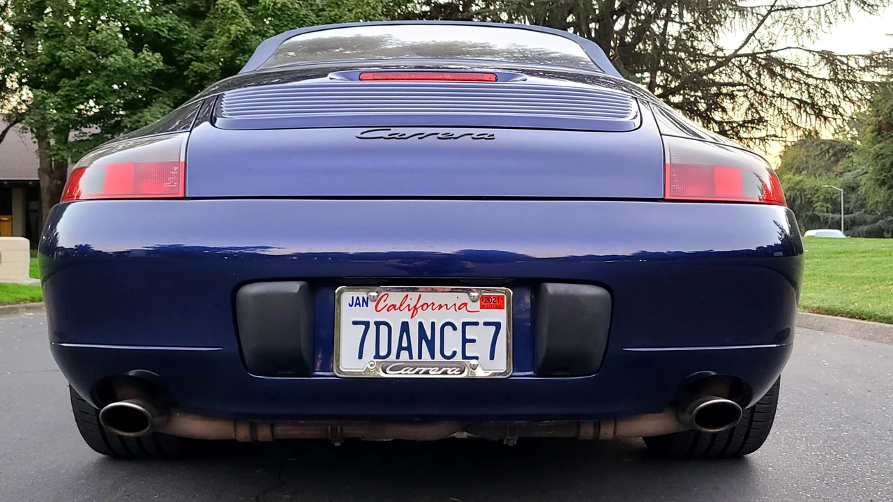 2000 Porsche 996 Carrera - Image 30 of 31