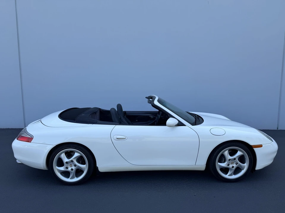 2000 Porsche 996 Carrera - Image 21 of 31