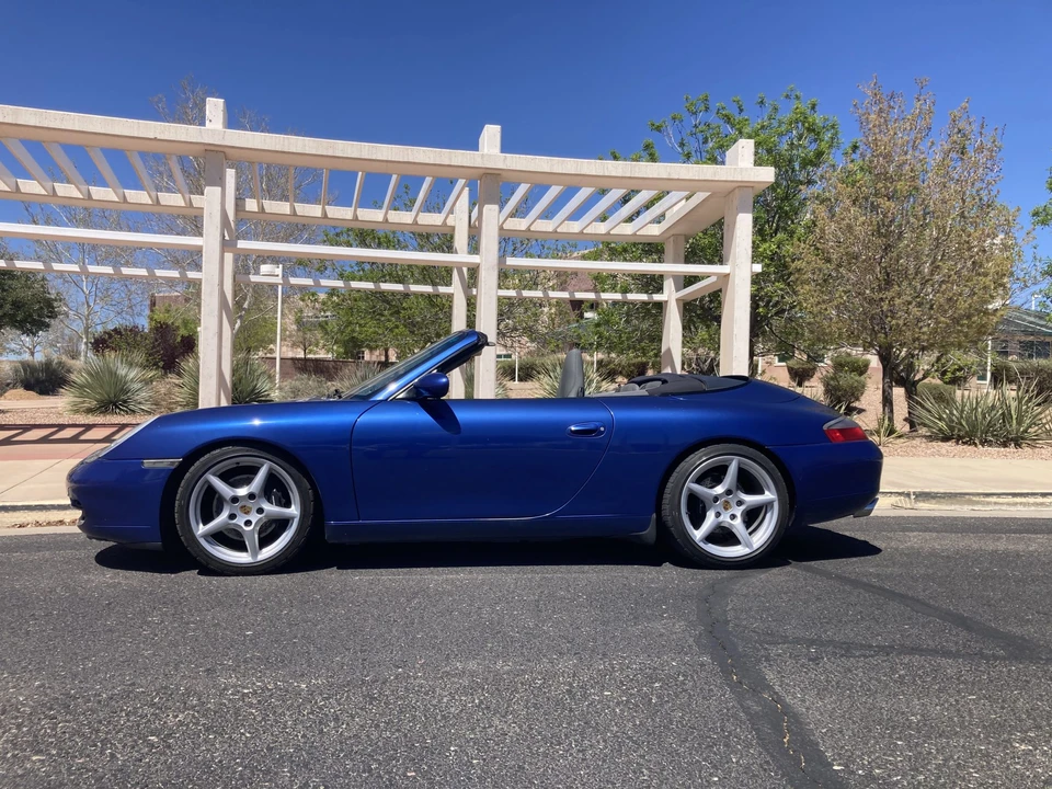 2000 Porsche 996 Carrera - Image 2 of 31
