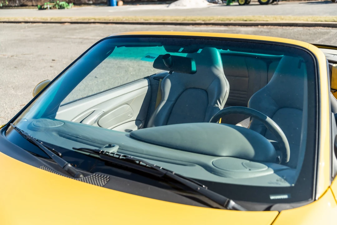 2000 Porsche 996 Carrera - Image 28 of 31