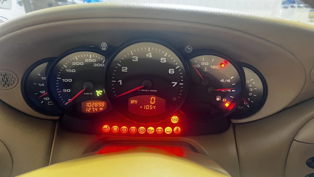 2000 Porsche 996 Carrera - Image 29 of 31