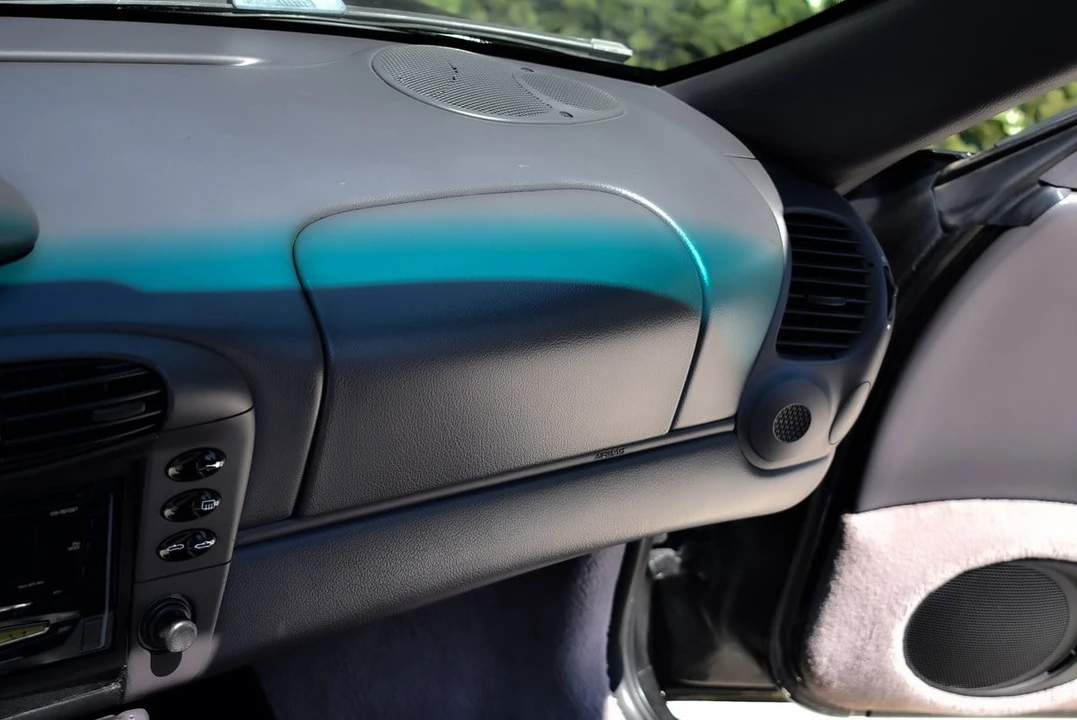 2000 Porsche 996 Carrera - Image 29 of 30