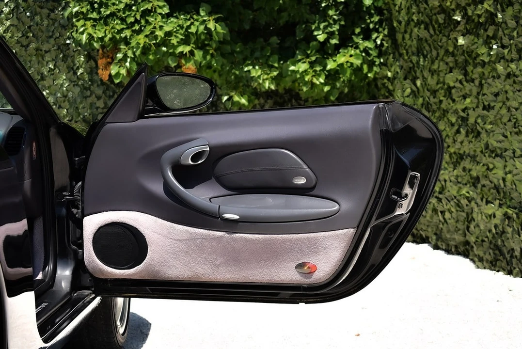 2000 Porsche 996 Carrera - Image 30 of 30
