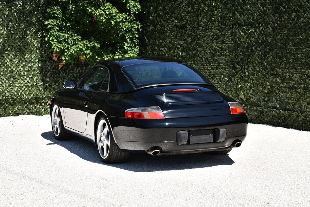 2000 Porsche 996 Carrera - Image 10 of 30