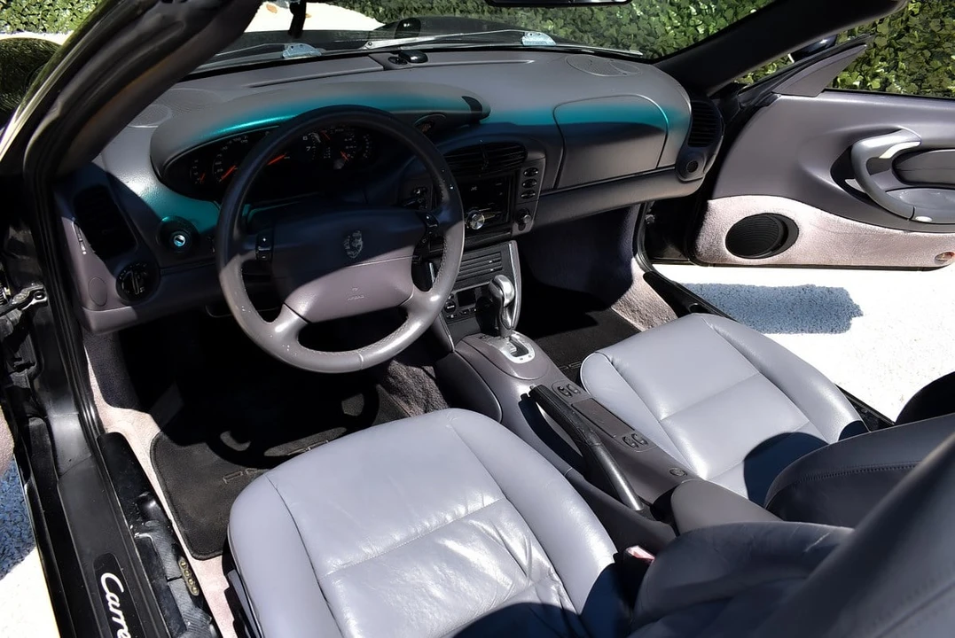 2000 Porsche 996 Carrera - Image 26 of 30