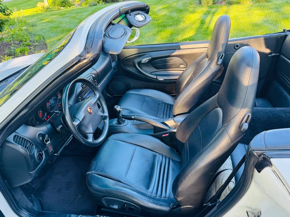2000 Porsche 996 Carrera - Image 11 of 23