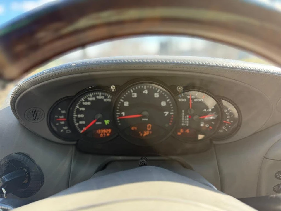 2000 Porsche 996 Carrera - Image 26 of 31
