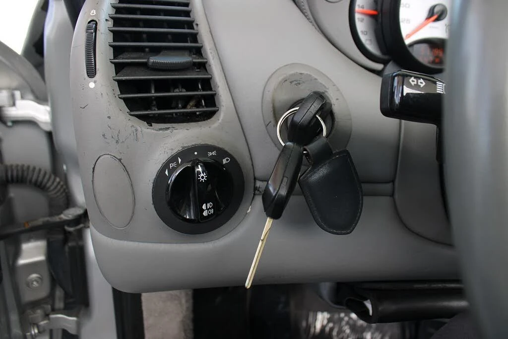 2000 Porsche 996 Carrera - Image 29 of 31