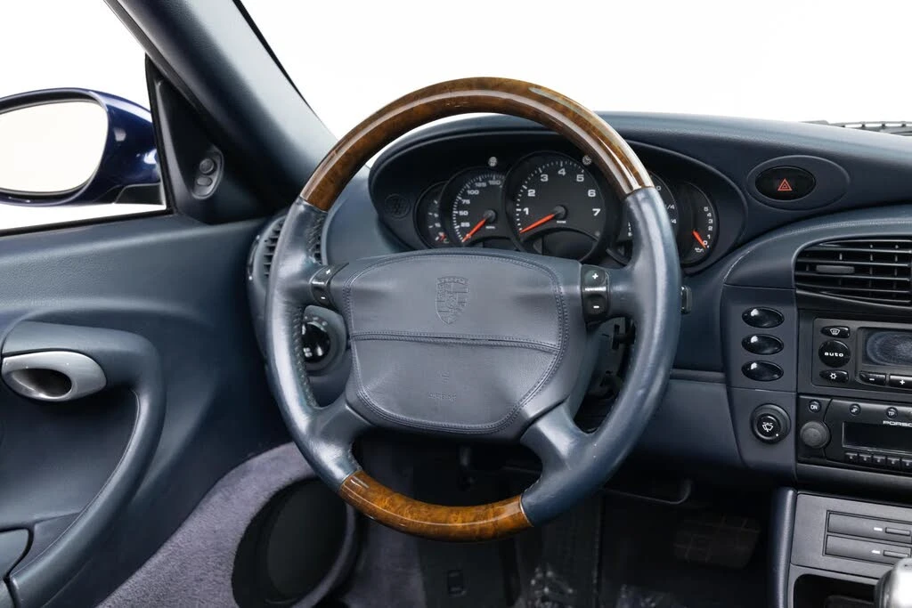 2000 Porsche 996 Carrera - Image 10 of 31