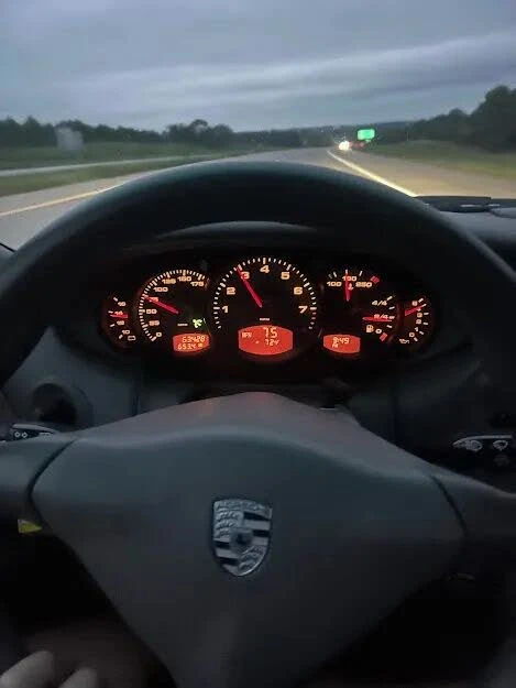 2000 Porsche 996 Carrera - Image 23 of 31