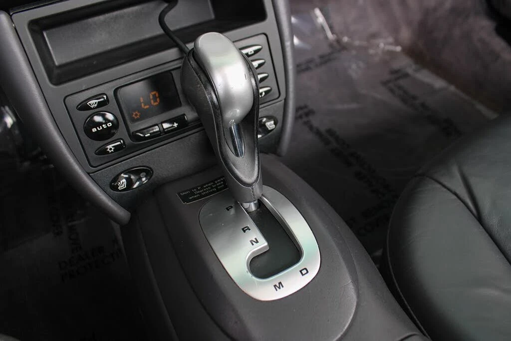 2000 Porsche 996 Carrera - Image 30 of 31