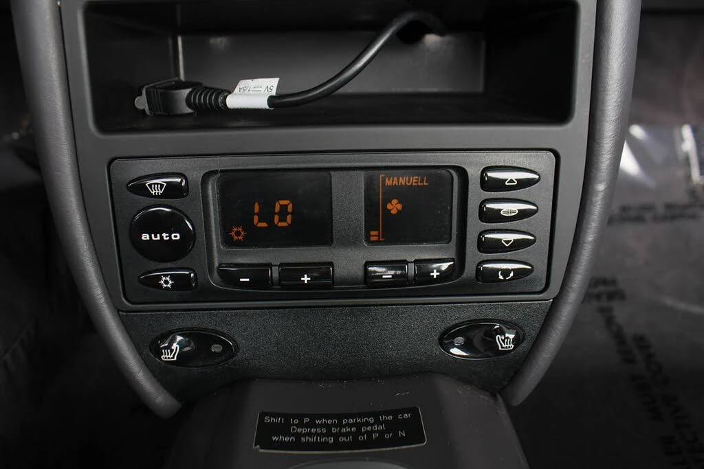 2000 Porsche 996 Carrera - Image 29 of 31