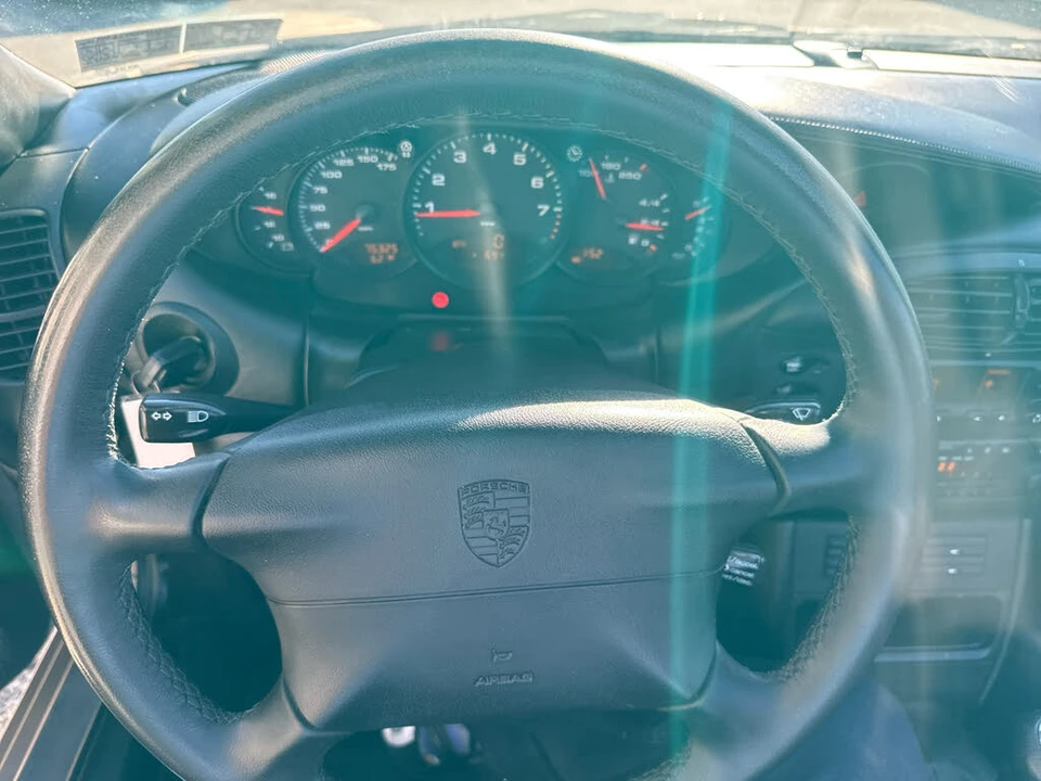 2000 Porsche 996 Carrera - Image 25 of 31