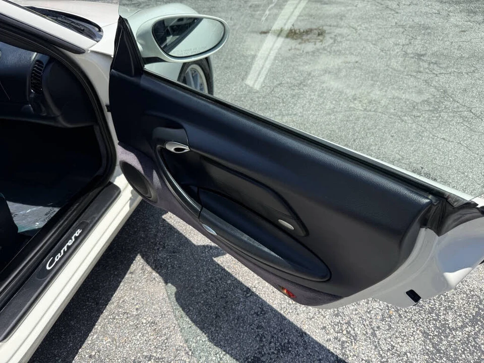 2000 Porsche 996 Carrera - Image 22 of 25