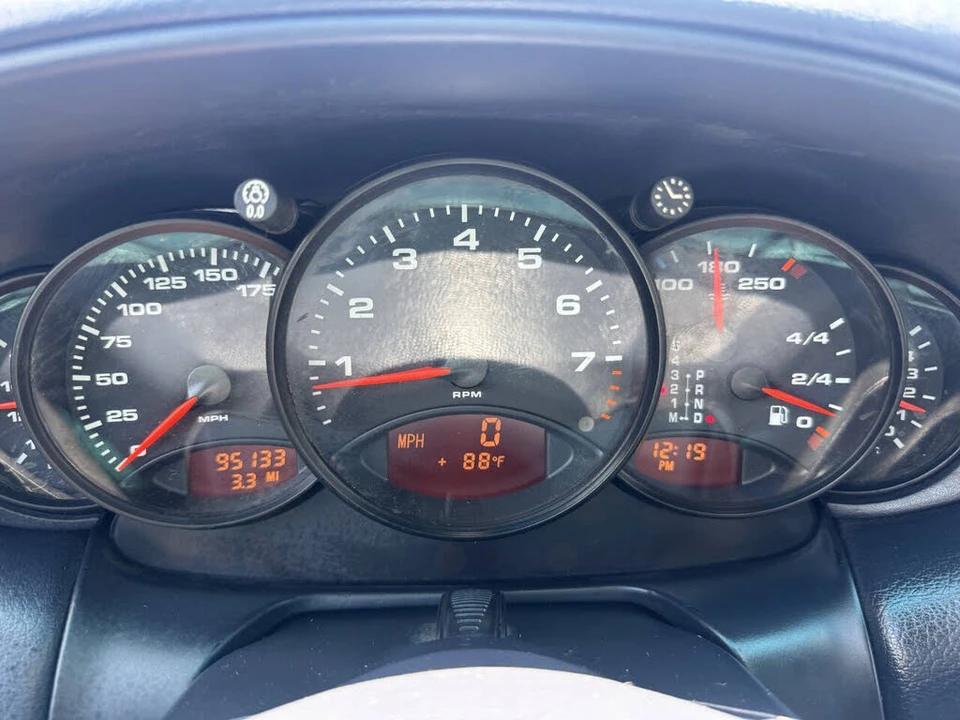 2000 Porsche 996 Carrera - Image 24 of 25