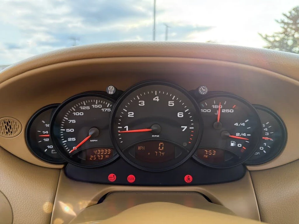 2000 Porsche 996 Carrera - Image 10 of 31
