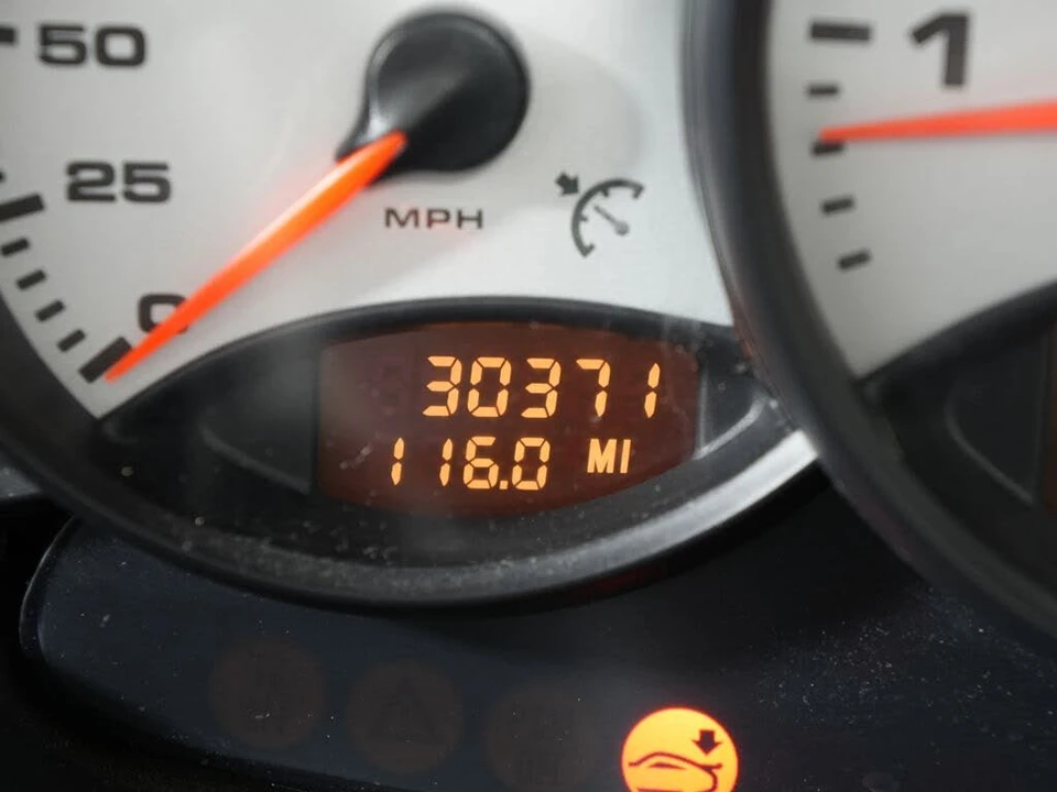 2000 Porsche 996 Carrera - Image 27 of 31