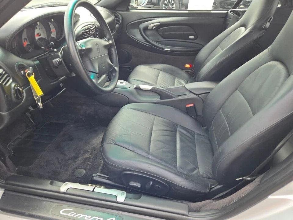 2000 Porsche 996 Carrera - Image 25 of 31