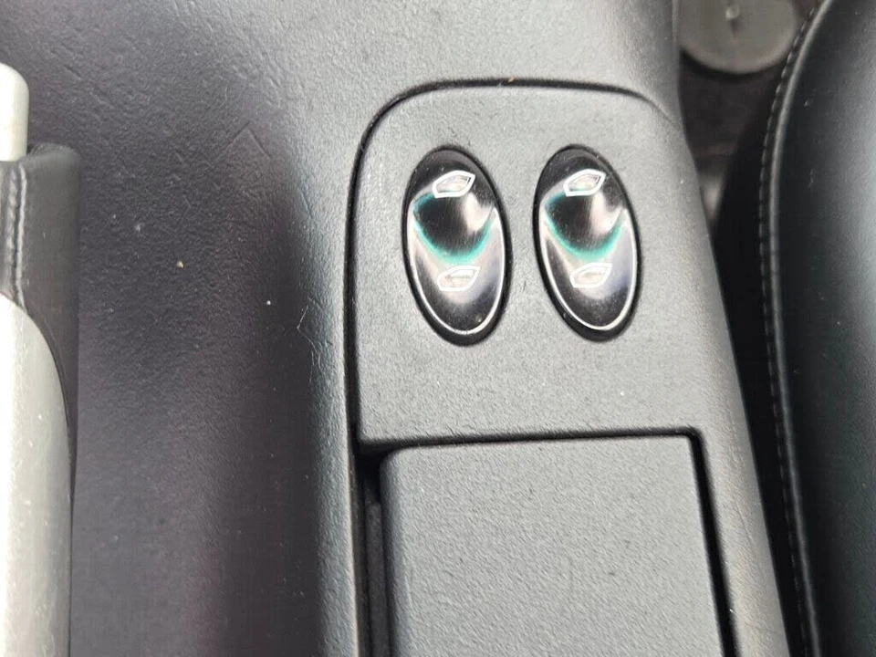 2000 Porsche 996 Carrera - Image 30 of 31