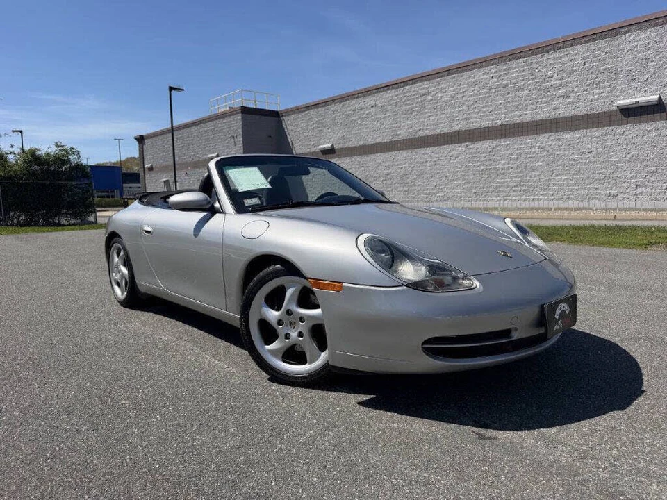 2000 Porsche 996 Carrera - Image 11 of 18