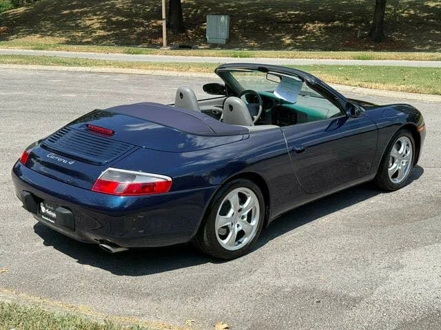 2000 Porsche 996 Carrera - Image 16 of 17