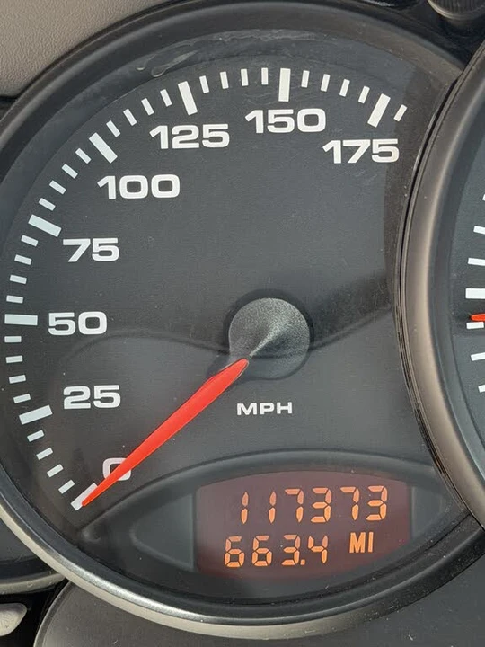 2000 Porsche 996 Carrera - Image 19 of 20