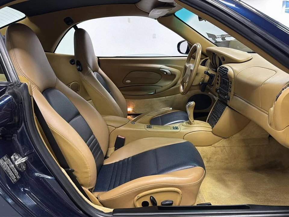 2000 Porsche 996 Carrera - Image 25 of 31