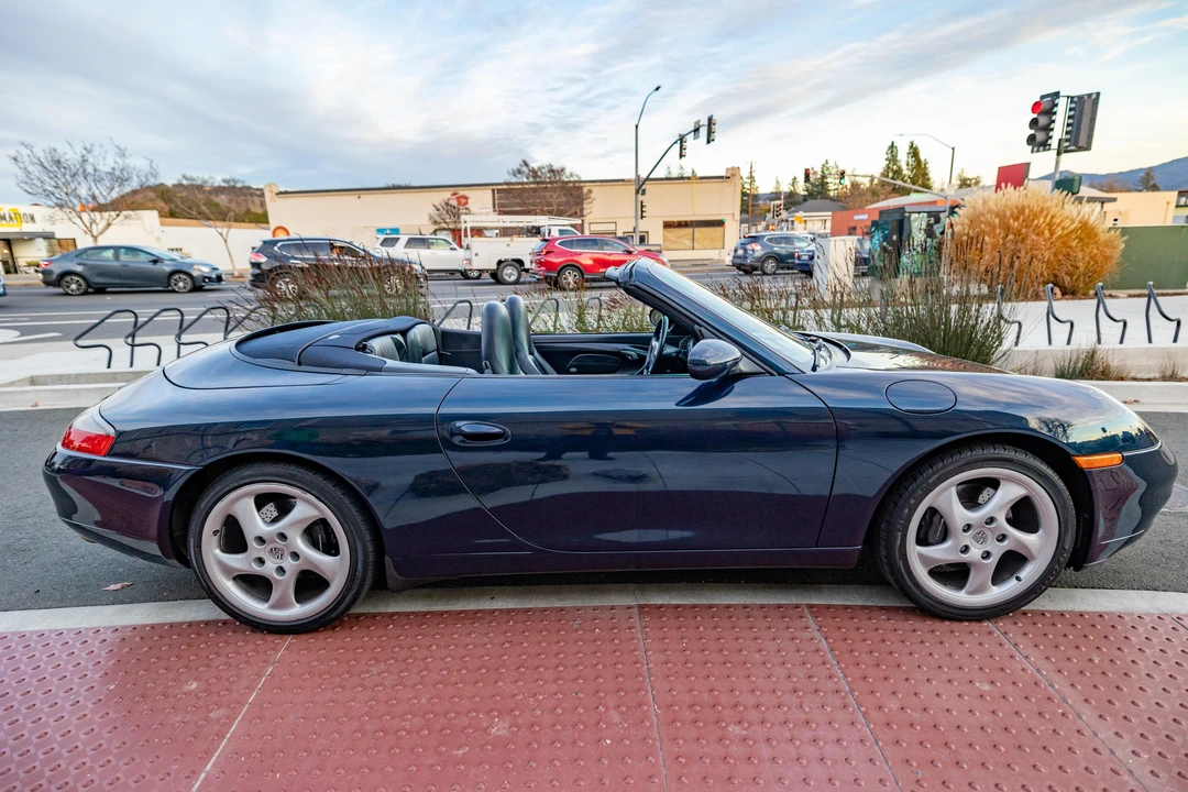 2000 Porsche 996 Carrera - Image 17 of 31