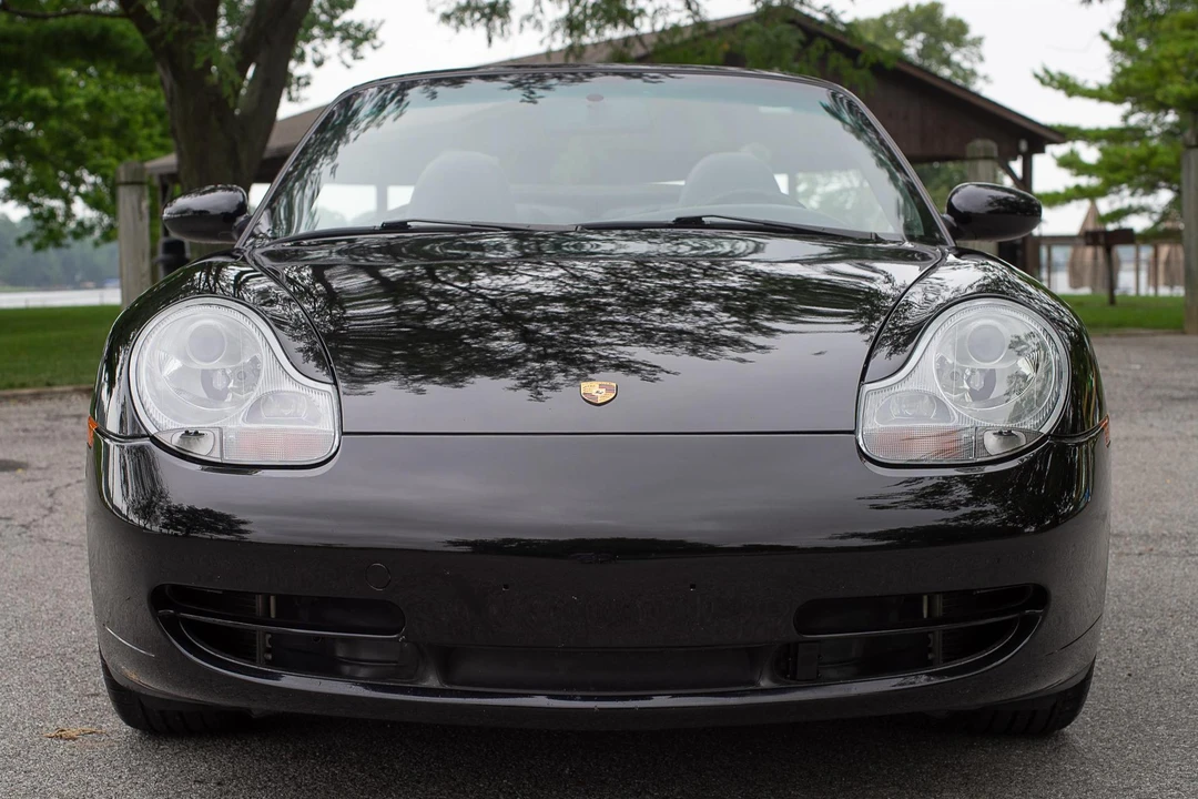2000 Porsche 996 Carrera - Image 2 of 31