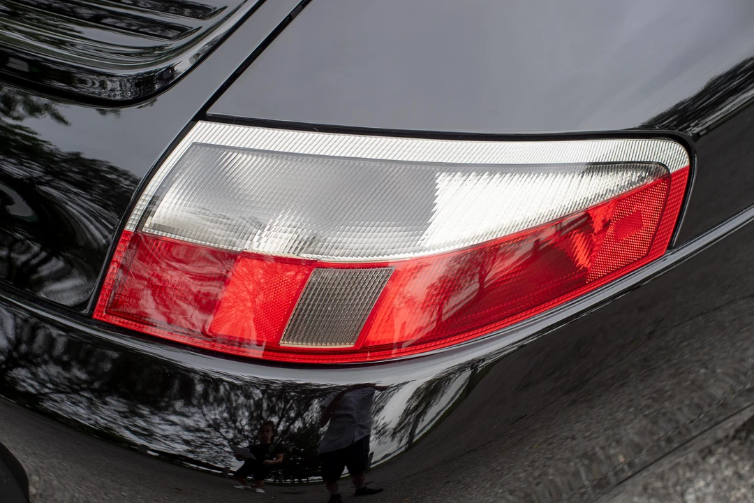 2000 Porsche 996 Carrera - Image 22 of 31