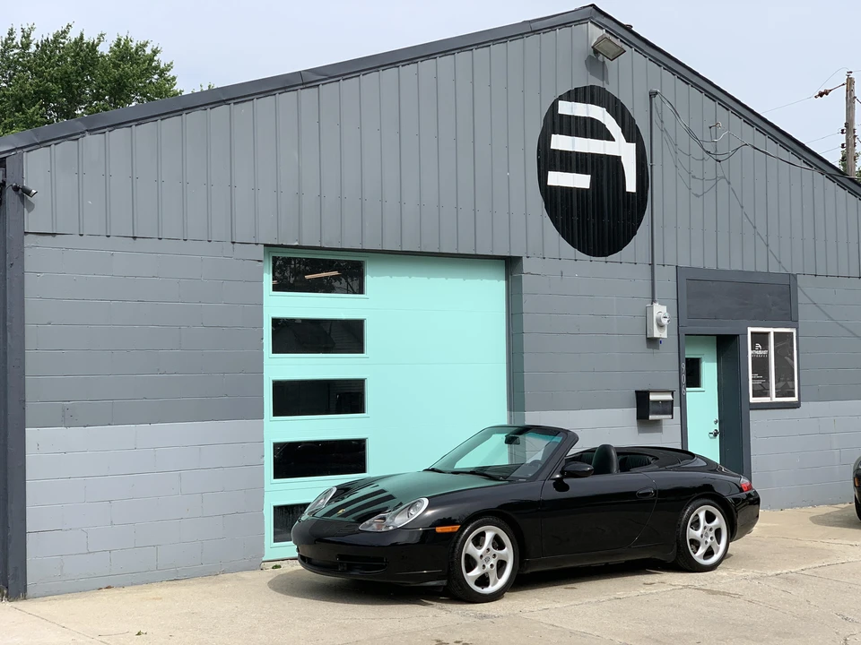 2000 Porsche 996 Carrera - Image 9 of 31