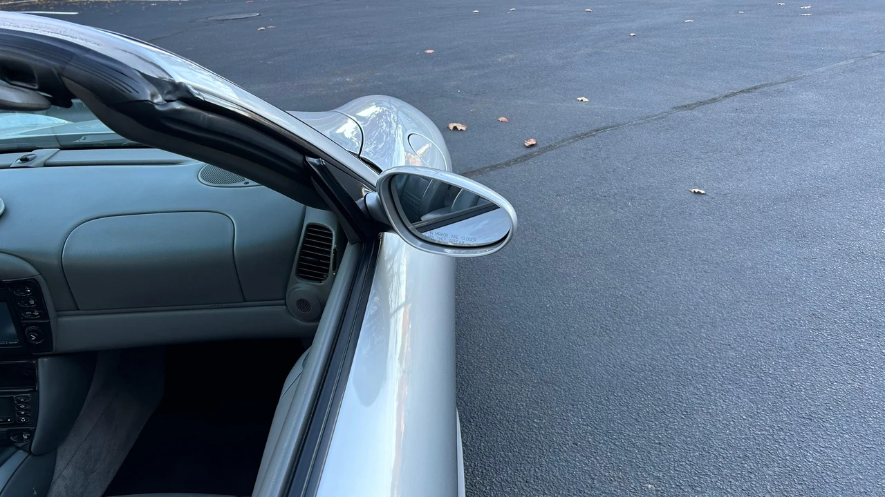 2000 Porsche 996 Carrera - Image 28 of 31
