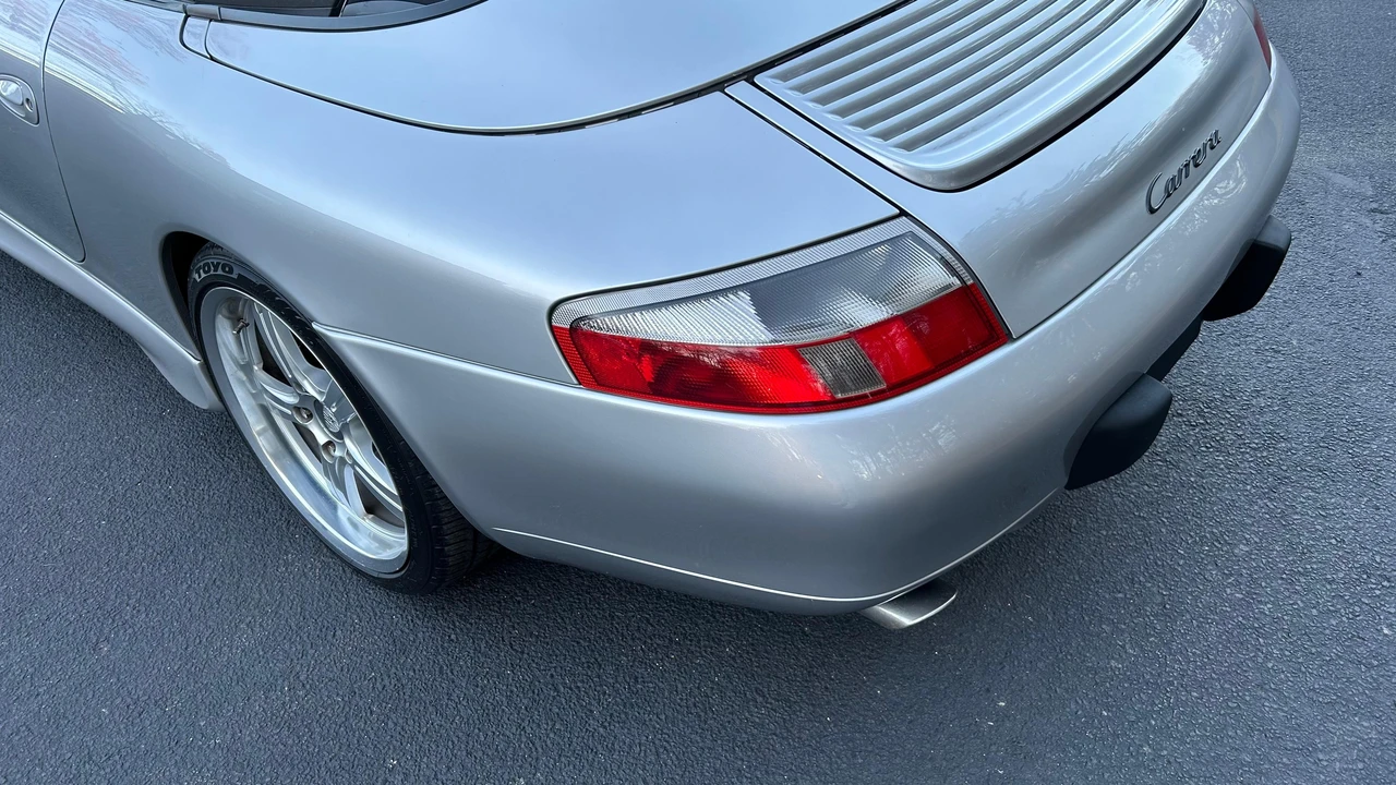 2000 Porsche 996 Carrera - Image 25 of 31
