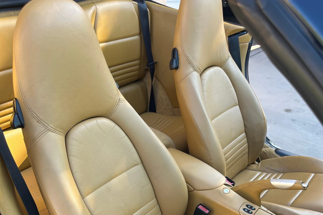 2000 Porsche 996 Carrera - Image 25 of 31