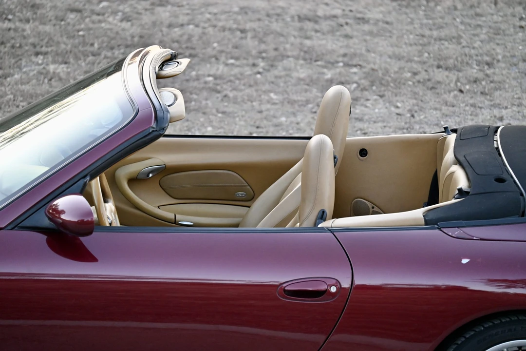 2000 Porsche 996 Carrera - Image 30 of 31