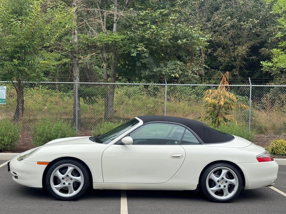 2000 Porsche 996 Carrera - Image 26 of 31