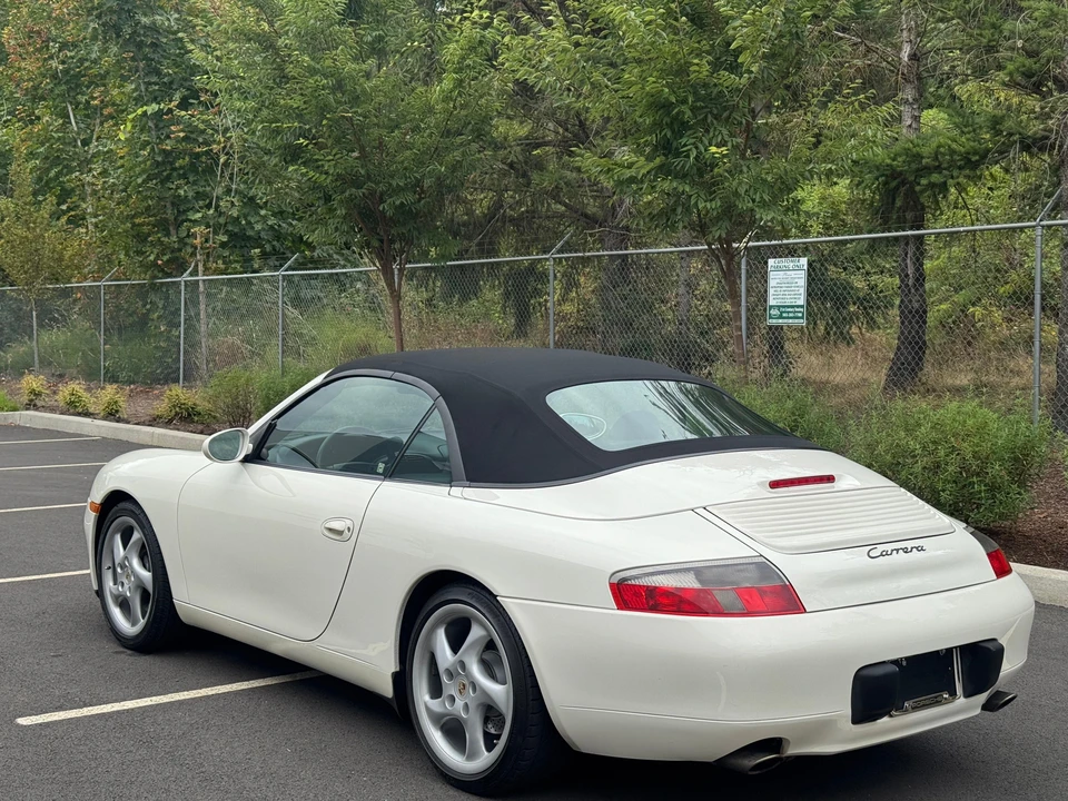 2000 Porsche 996 Carrera - Image 27 of 31