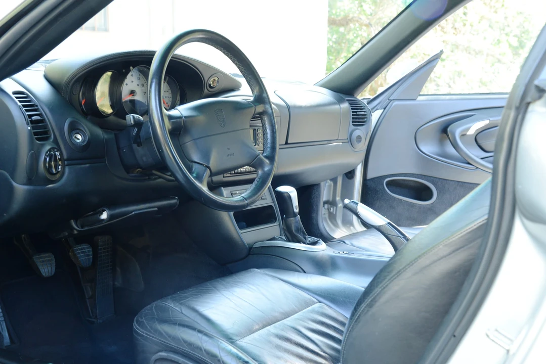 2000 Porsche 996 Carrera - Image 31 of 31