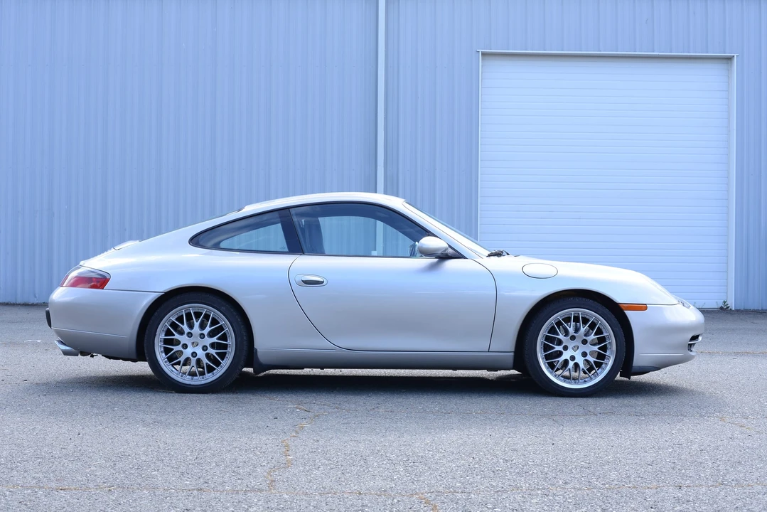 2000 Porsche 996 Carrera - Image 10 of 31