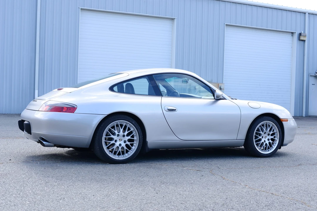 2000 Porsche 996 Carrera - Image 9 of 31