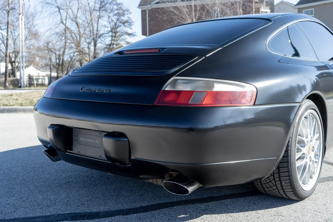 2000 Porsche 996 Carrera - Image 26 of 31